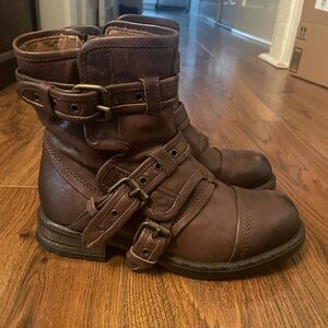 UGG Elisabeta Italian Leather Moto Boots